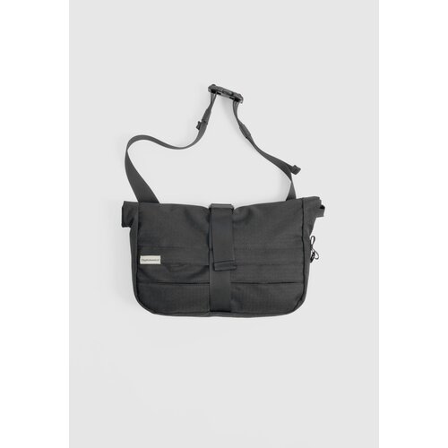 Cleptomanicx Hipbag TAP L Black